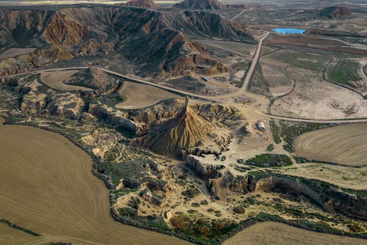 El fuego en Los Monegros revela vestigios de la Guerra Civil