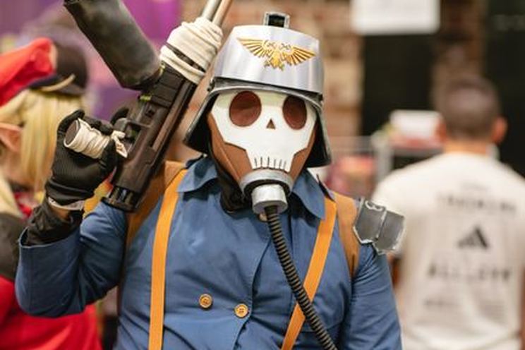 Amazon Desarrolla Una Serie Animada de **Warhammer 40K** con **Henry Cavill**