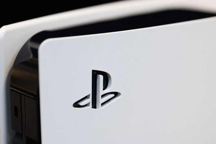 Sony to End PlayStation Physical Discs by 2028: Industry Reacts With Concern